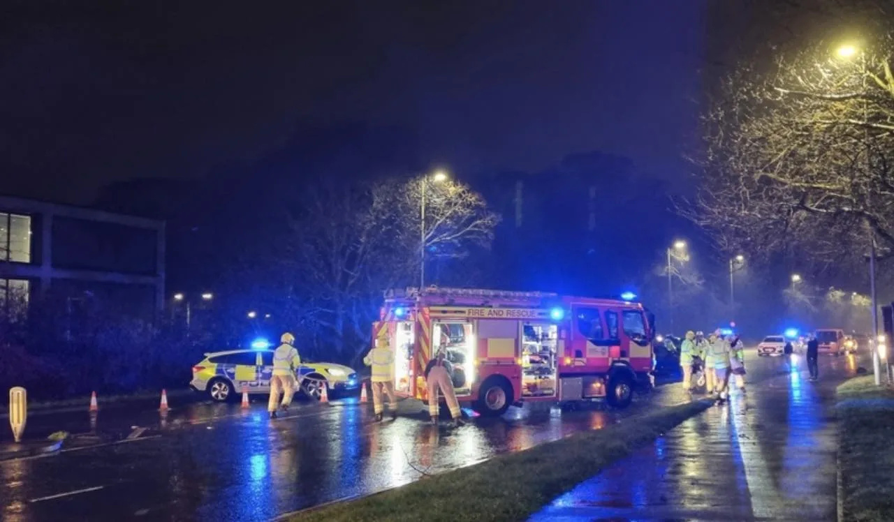 Multi-Vehicle Smash Closes A27 Near Fareham as Firefighters Cut Free Trapped Drivers