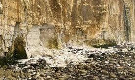 Danger at Peacehaven: New Wave-Cut Platforms Spark Cliff Fall Warnings for Walkers