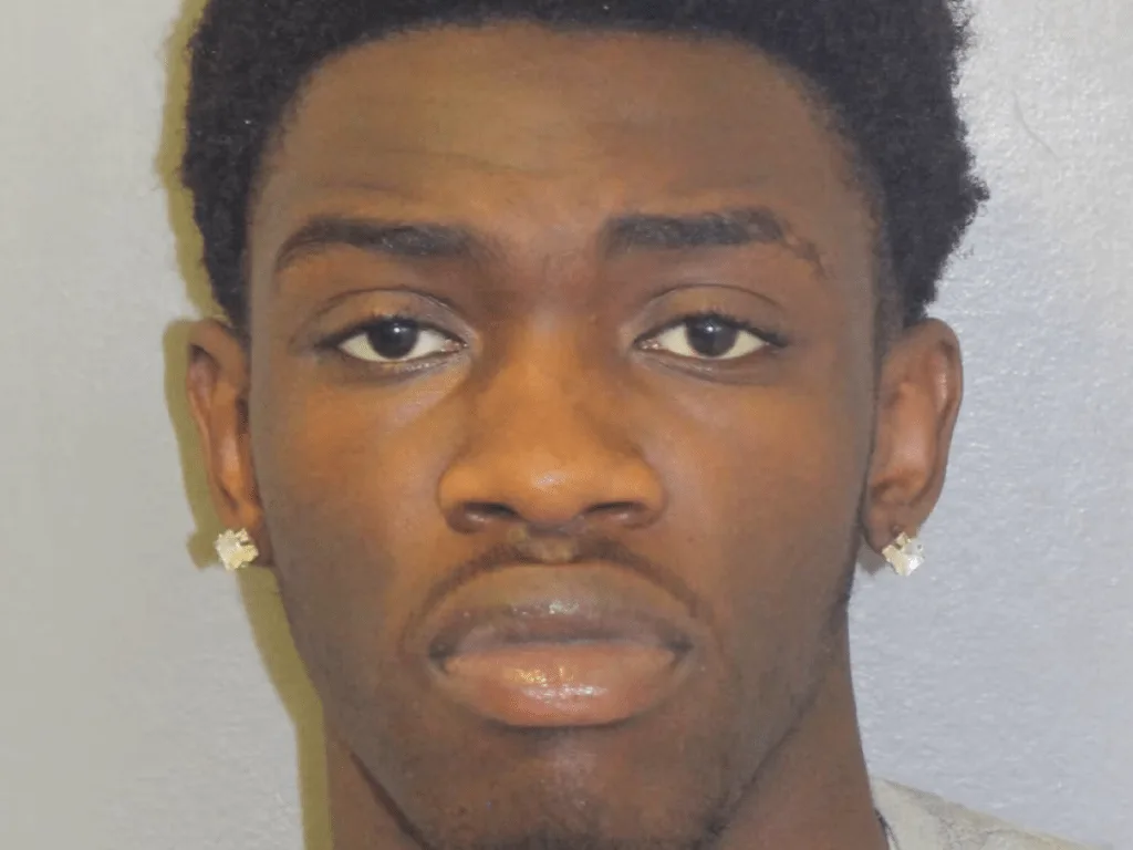 East London Teen Myglor Yambuya Jailed for Life Over Bus Stop Murder of Renell Charles
