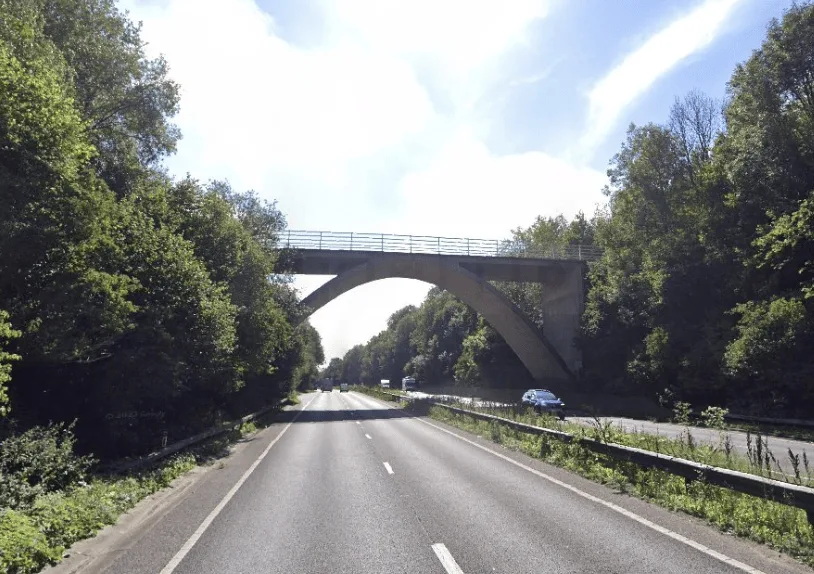 A21 Chaos in Sevenoaks: Emergency Response After Mystery Incident on Gracious Lane Bridge Causes Rush Hour Gridlock