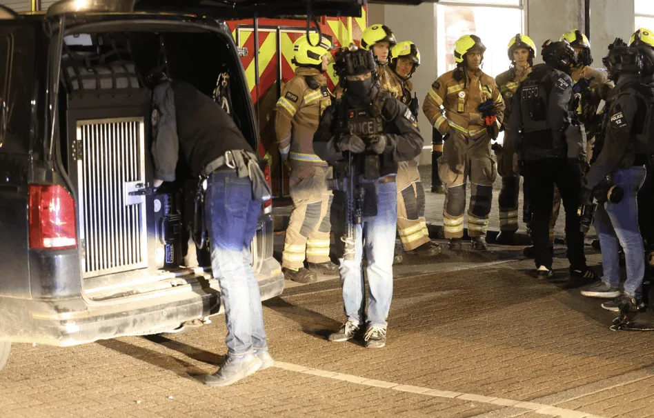 Gas Cylinder Standoff Sparks Major Incident in Catford as Man Barricades Himself in Home
