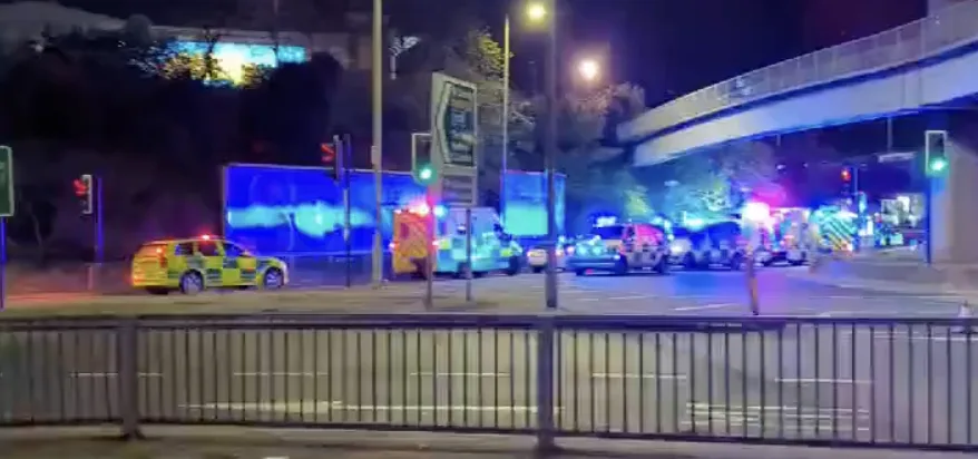 Cricklewood Crash: Car Overturned with Multiple Trapped at A406/A5 Junction – Emergency Crews Respond