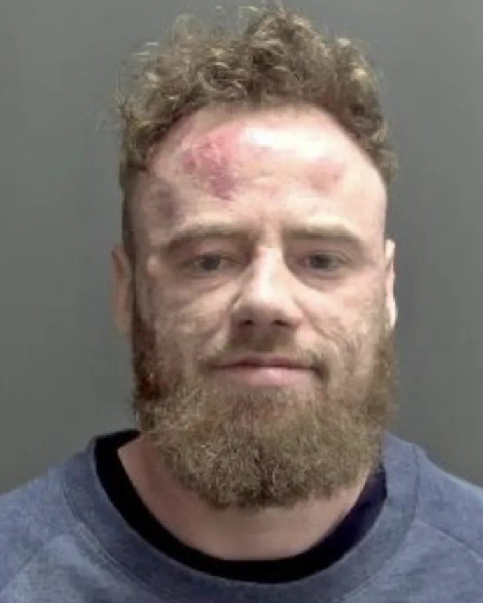 Abusive Boyfriend Jailed for 20 Months After Knife Threats and Strangulation in Harrowing Reign of Terror