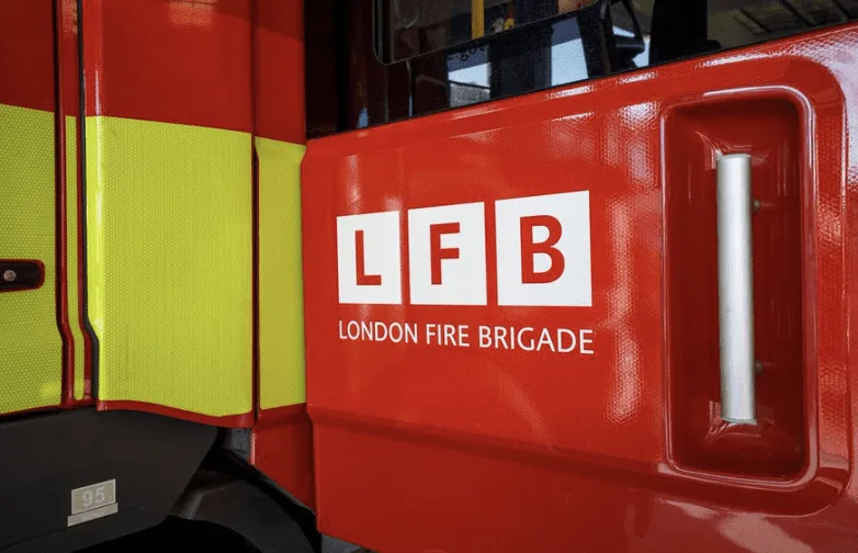 Blaze Destroys Derelict Belvedere Building – No Injuries, Fire Under Investigation