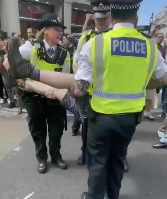 Youth Protesters Block Oxford Circus, Several Arrested in Political Stand-Off