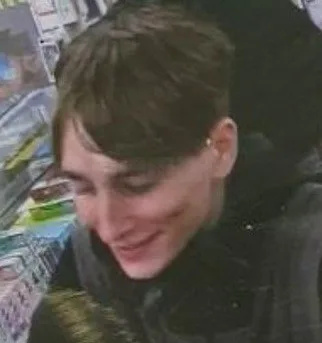 Knife Horror in Broad Daylight: Shop Assistant Slashed on London Road – Police Urge Witnesses to Come Forward