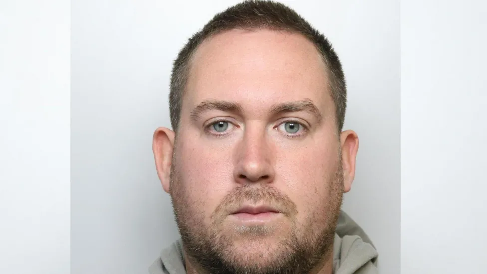 Ex-West Yorkshire Teacher Jailed for 6 Years After Grooming Girls on Snapchat
