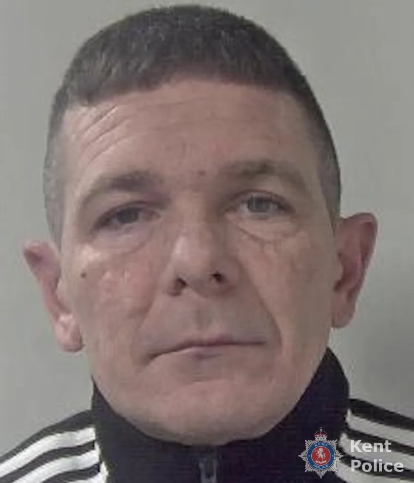 Folkestone Paedophile Paul Read Jailed for 11 Years for Rape and Sexual Assault of Teenager