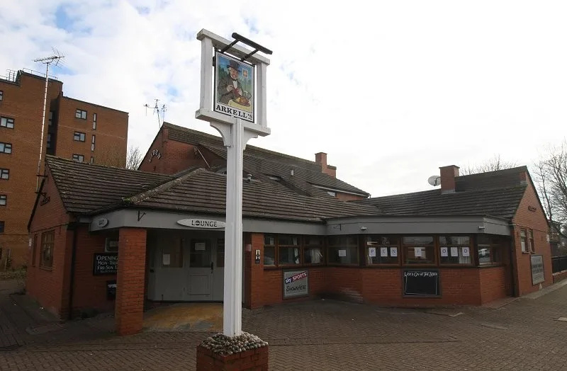 Appeal for Witnesses Following Assault Outside Swindon Pub