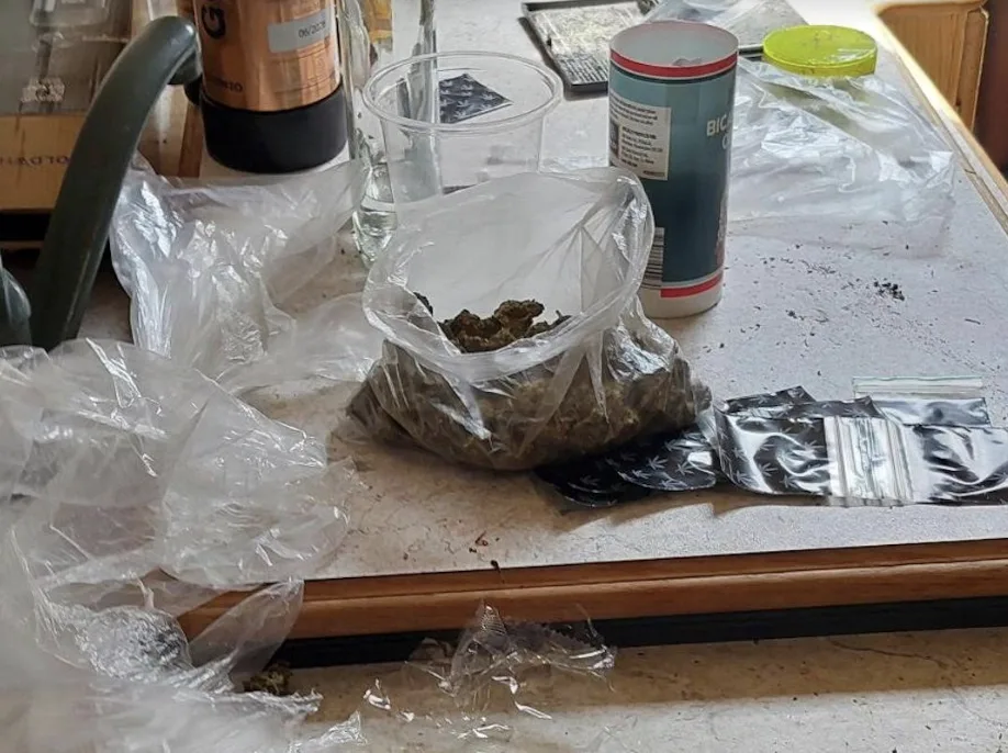Ramsgate Drug Haul: Man and Teen Girl Arrested After Caravan Police Bust