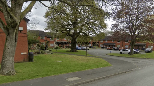 Three Arrested After Man Seriously Stabbed in Morda – Police Urge Calm