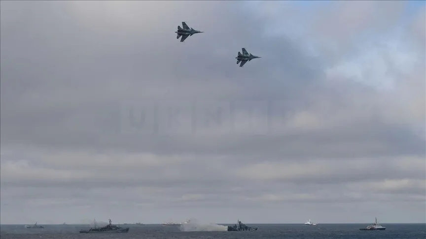Russian MiG-31 Jets Scramble to Intercept US B-1B Bombers Near Arctic Border