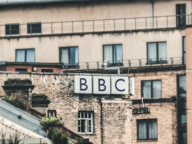 Huw Edwards Pocketed Nearly £480k Before BBC Exit Amid Scandal, Report Reveals