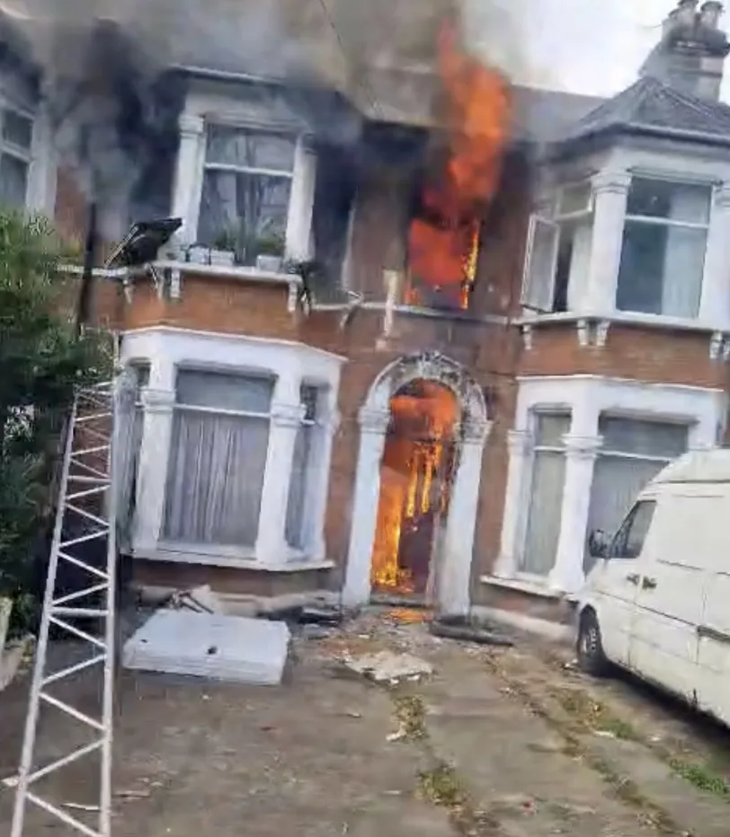Ilford House Fire Sparks Mass Rescue After Faulty E-Bike Battery Ignites Blaze
