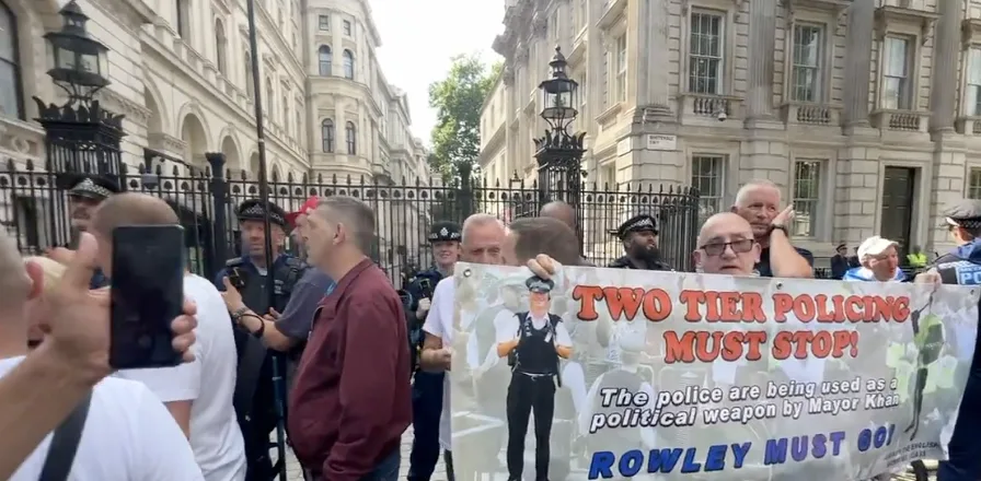 Tommy Robinson Arrested Under Terrorism Act Sparks Huge London Protests and Police Crackdown