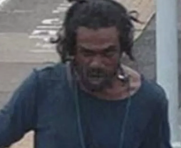 Knife-Wielding Attacker on Loose at Croydon’s Waddon Station – Police Release CCTV Appeal