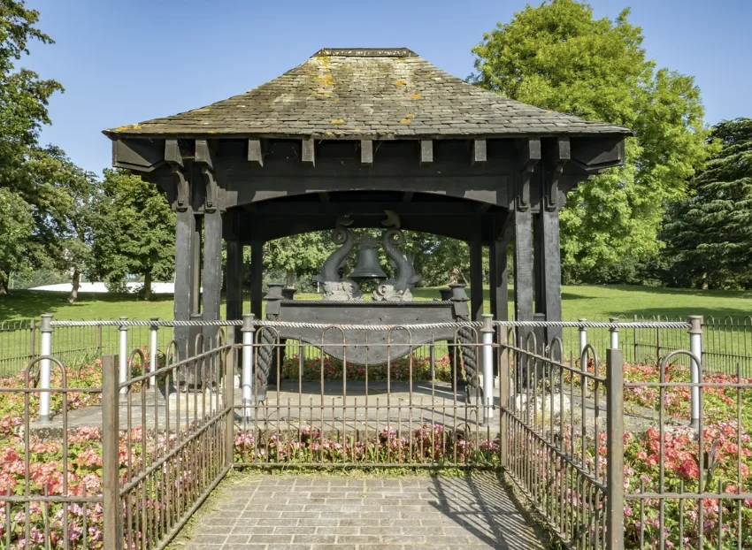 WW1 Bronze Monument Stolen from Crystal Palace Park – Police Urge Public Help