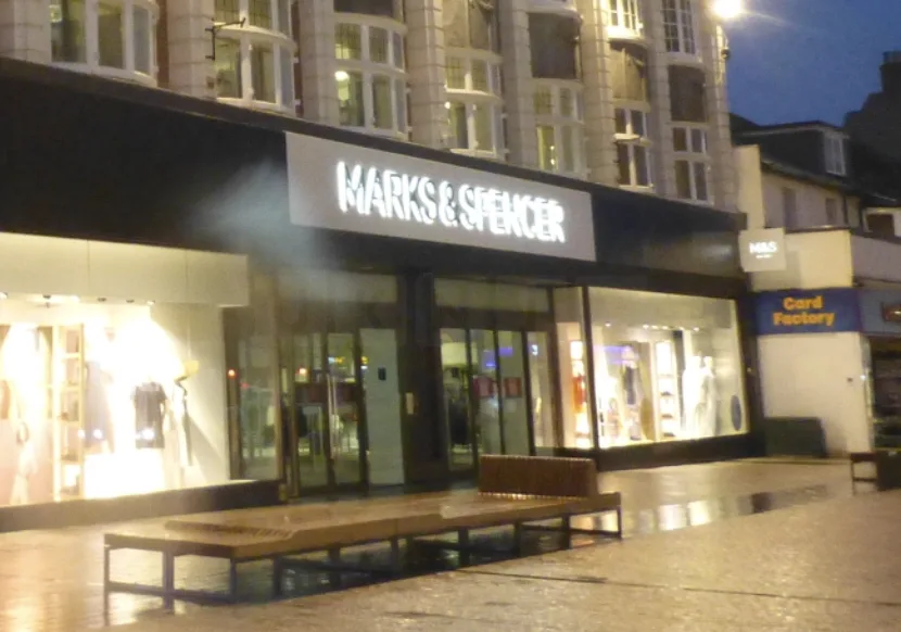 Bromley Granny’s Purse Snatched Outside M&S – Suspect Caught, Police Urge Victim to Come Forward