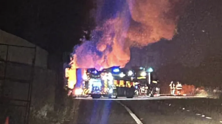 M20 Closed After Massive Lorry Blaze Sparks Chaos Between Ashford and Westenhanger