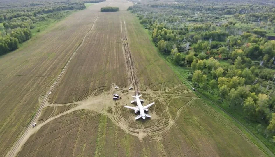 Russian Pilot’s Daring Wheat Field Emergency Landing Saves 159 Passengers Unharmed