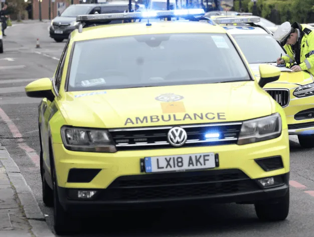 Teen Stabbed in Greenwich Street Horror – Emergency Teams Rush to Major Trauma Centre