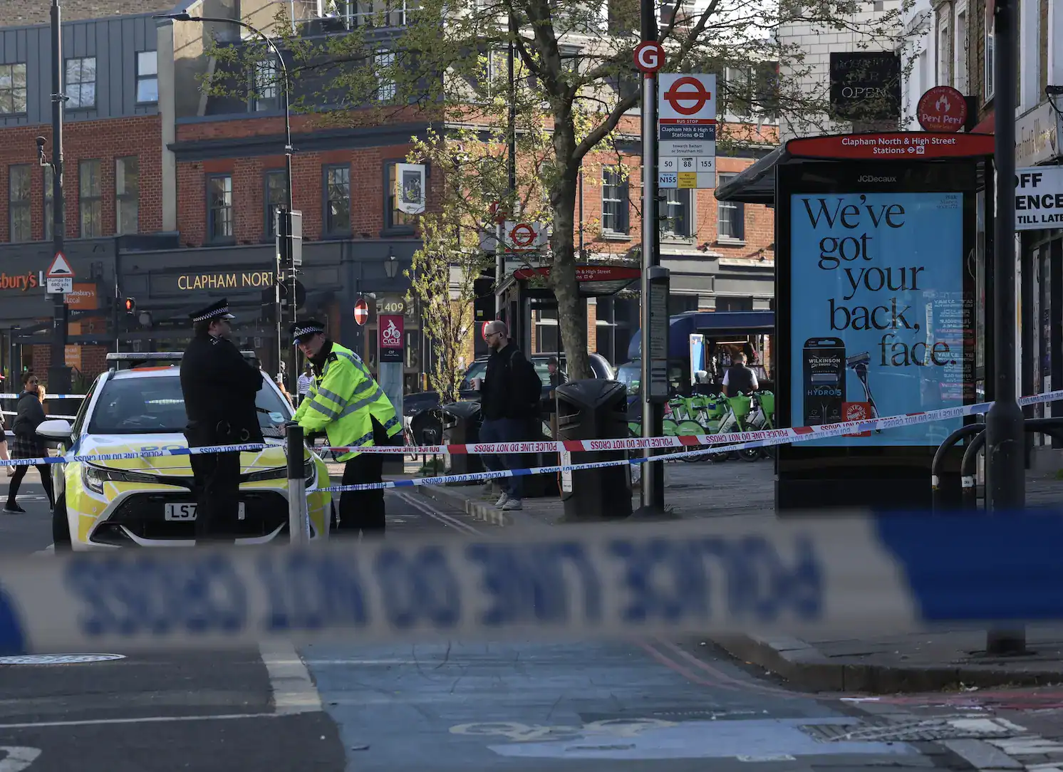 Stabbing Closes A3 Clapham High Street Overnight – Police Launch Investigation