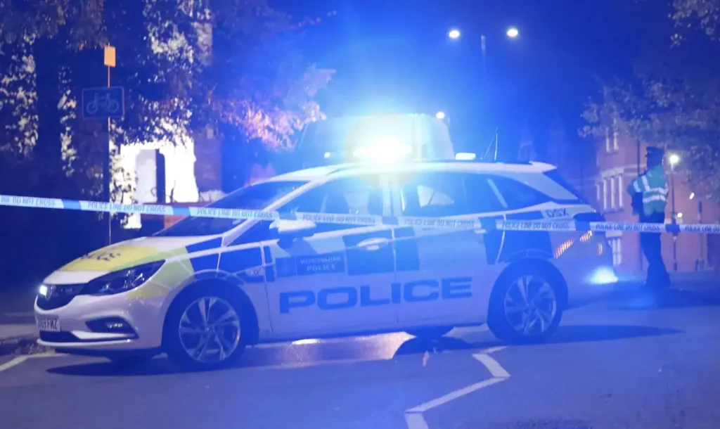 Dalston Lane Shut Overnight After Serious Police Incident Sparks Major Bus Disruptions