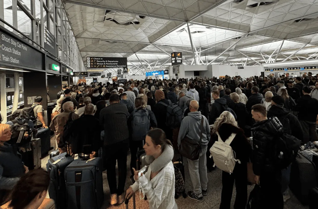 Stansted IT Meltdown Sparks Travel Chaos and Lengthy Delays – Passengers Warned to Check Flights Before Heading to Airport