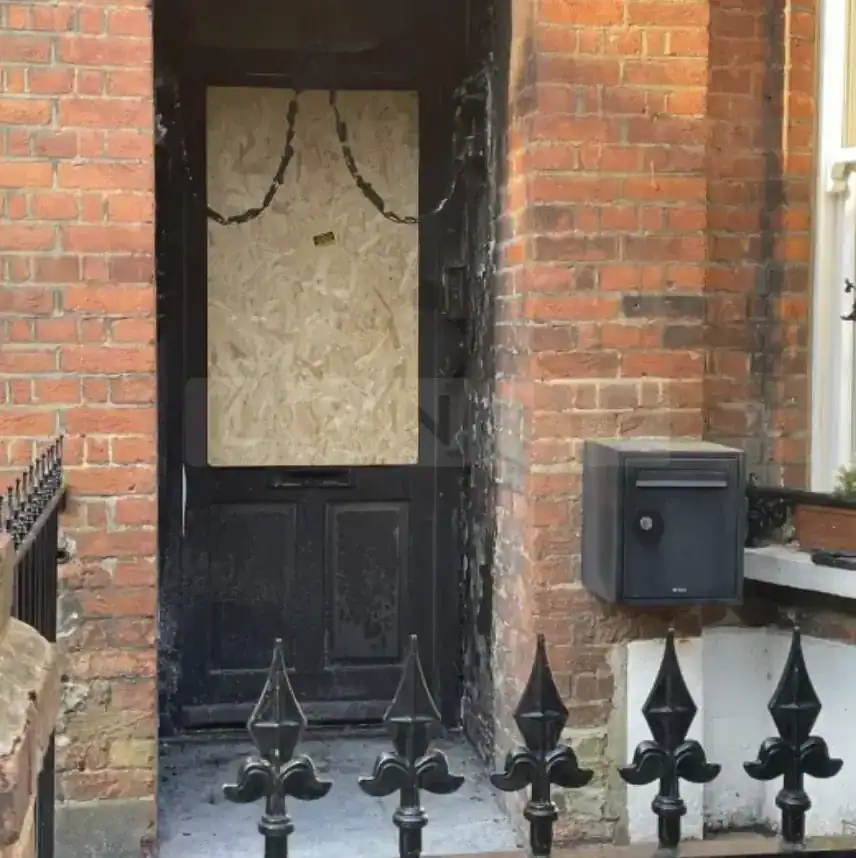 Second Man Held at Luton Over North London Arson Spree Linked to Celebrity Homes