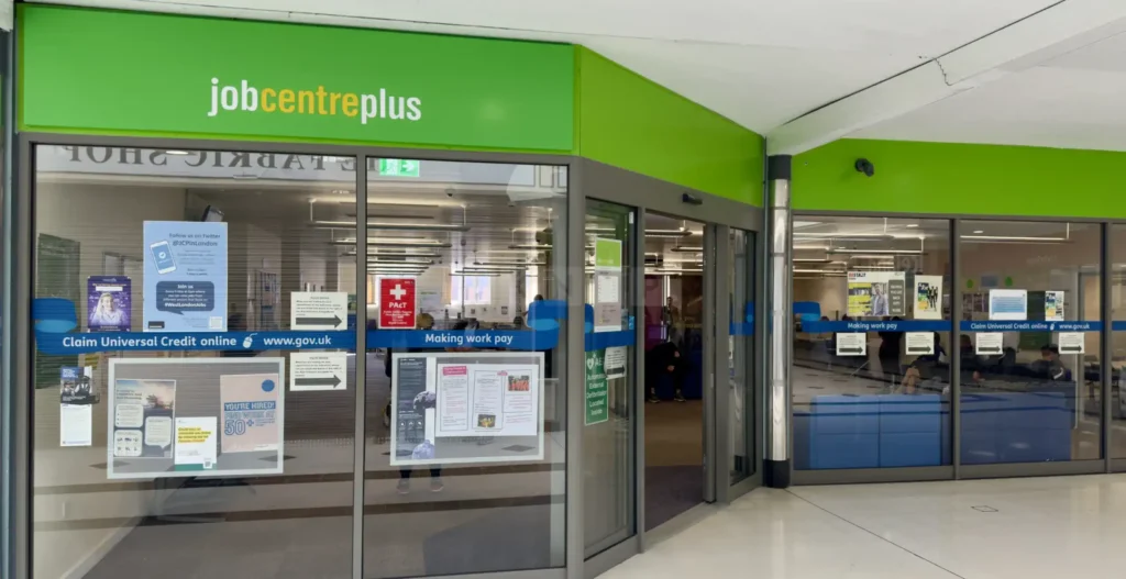 UK Faces ‘Lost Generation’ Crisis as Youth Unemployment Hits 987,000 – Charity Calls for Urgent Action
