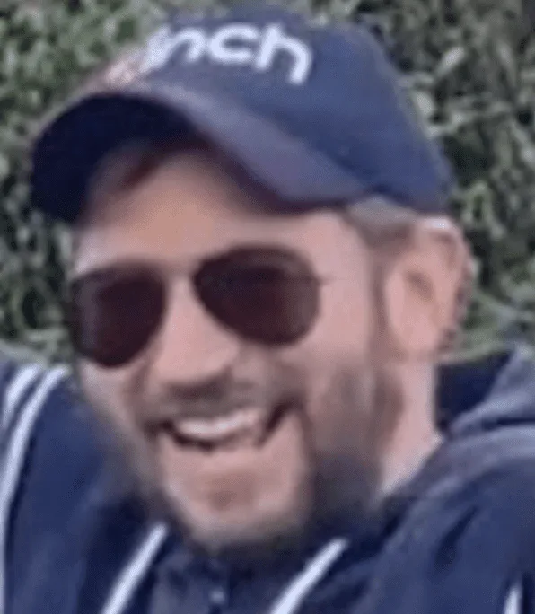 Kent Police Hunt Man Over Teen Girls’ Harassment in Sittingbourne Park – CCTV Released