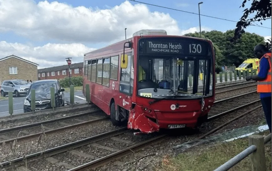 One Hospitalised After New Addington Crash Blocks Lodge Lane and Field Way Junction