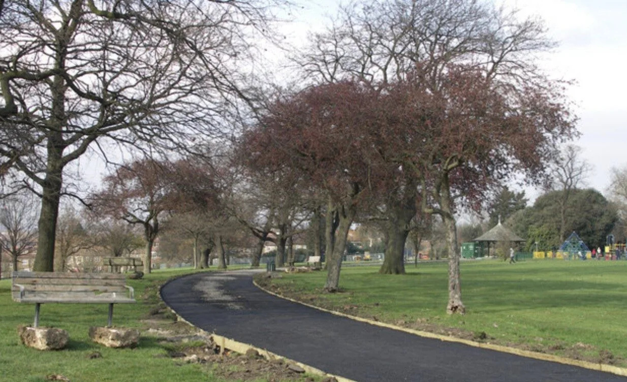 Greyhound Juno Fatally Mauled in Brutal Catford Dog Attack – Police Hunt Suspect