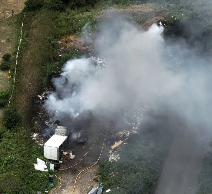 Major Blaze Sends Toxic Smoke Plume Over Sidcup – Homes Told to Keep Windows Shut