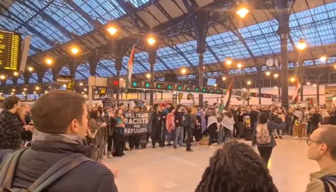Hundreds Storm Brighton Station in Protest Over Israel’s Detention of Activists