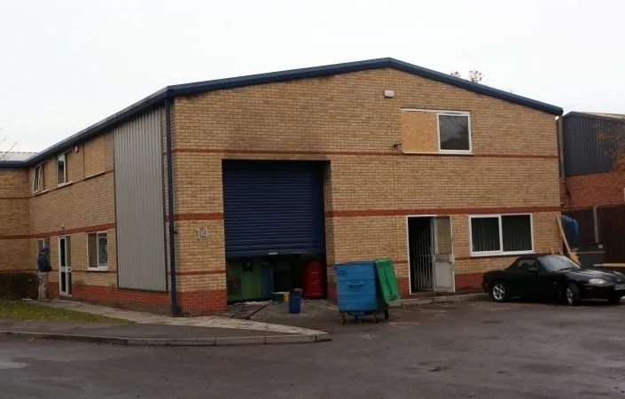 Massive Blaze at Sandhurst Business Park as CNC Machine Sparks Fire – 50 Firefighters Battle Flames