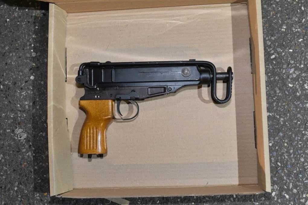West London Arrest: Two Scorpion Machine Guns and Ammo Seized in Met Firearms Raid