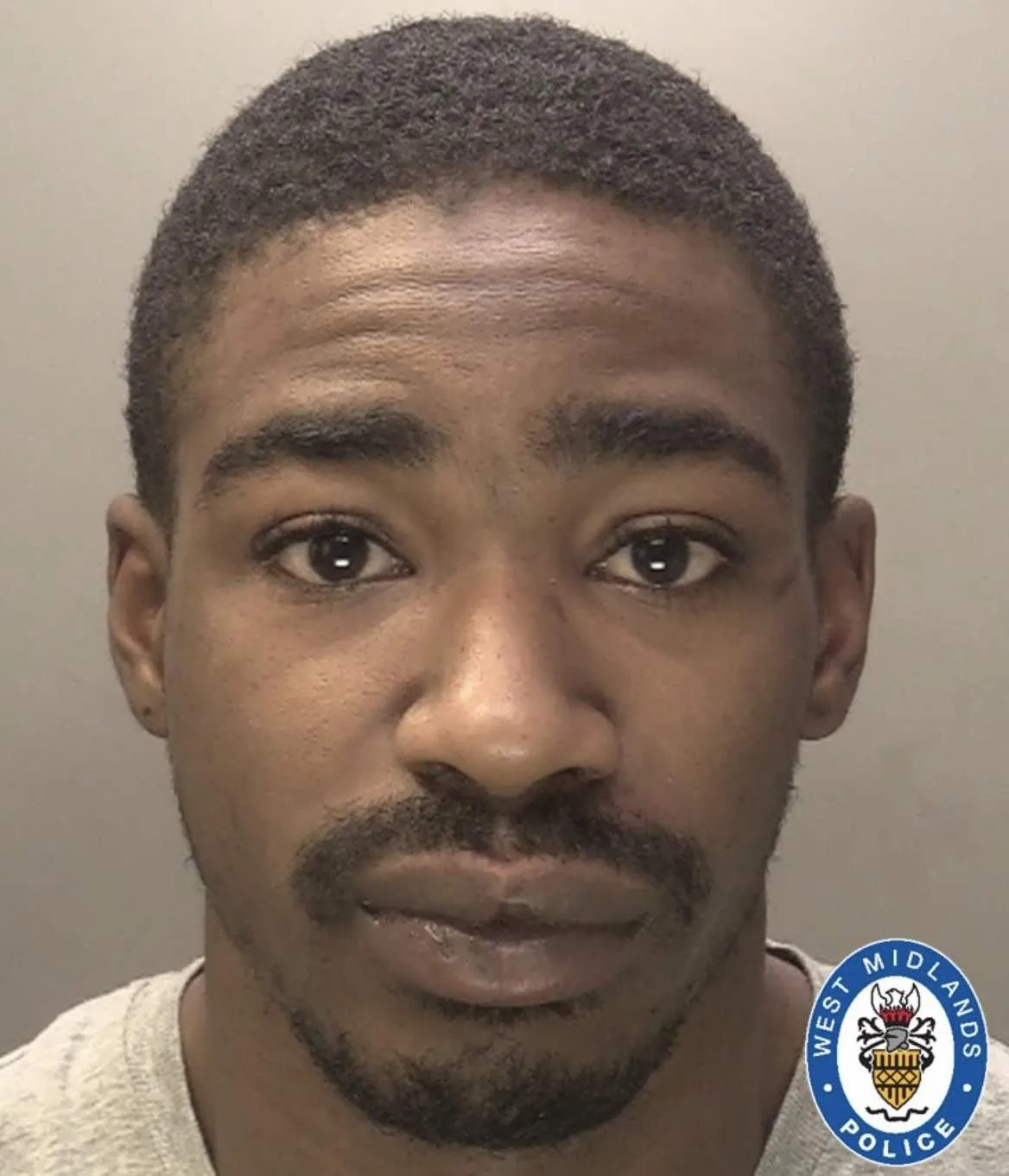 Quick-Thinking PCSOs Capture London Knifeman Just 20 Minutes After Brutal Stabbing