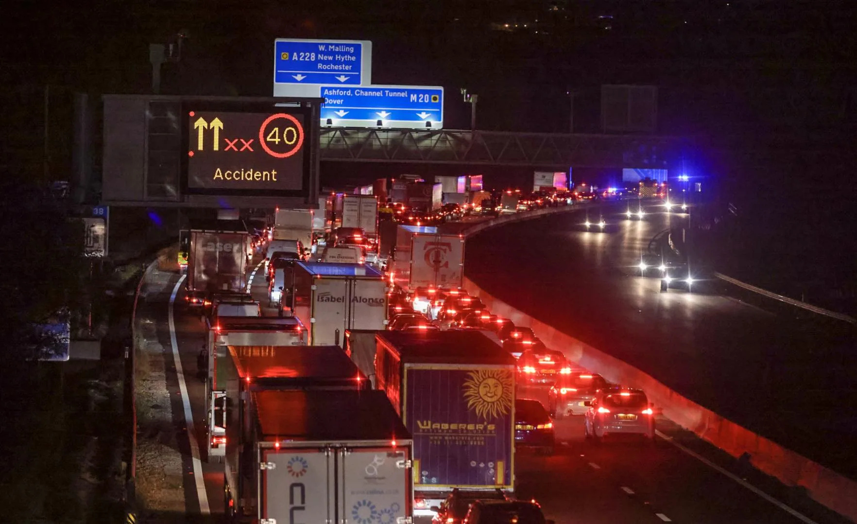 M20 All traffic stopped on coast-bound smart motorway between M26 and A228 following serious collision