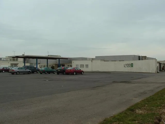 Lydd airport set to be used for migrant processing say Home office