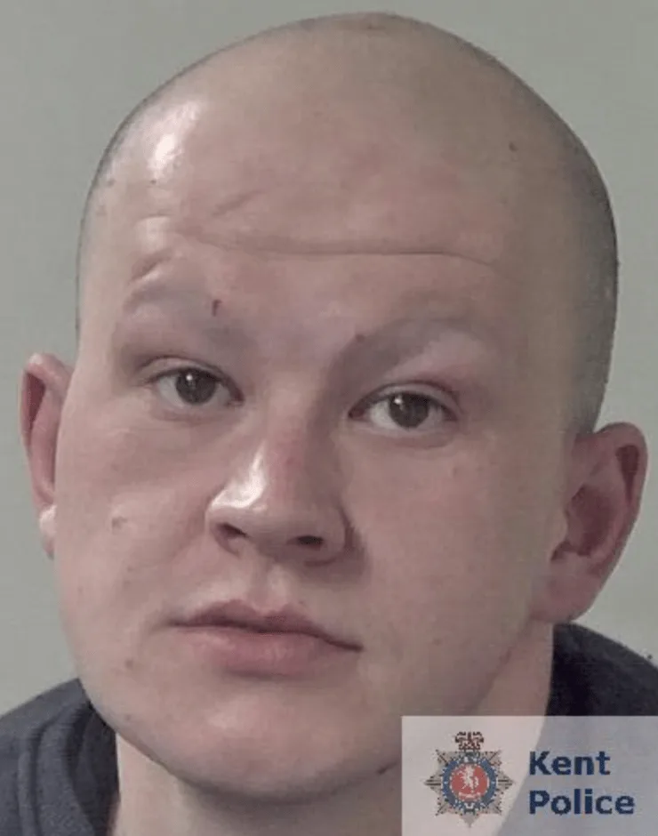 Gang Busted for Stealing and Sharing Private Images of Women Online
