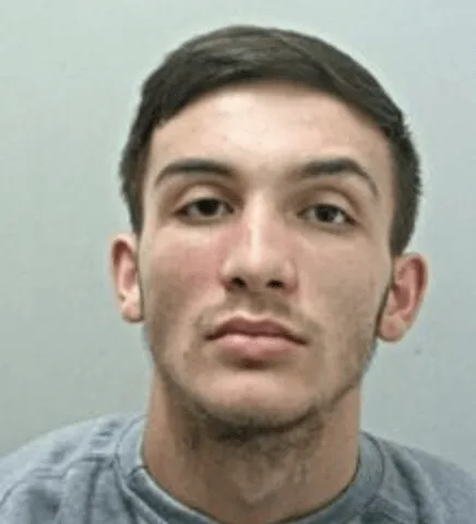 Knife-wielding thug Reece Waring jailed for 4 years after robbing Blackburn taxi driver at knifepoint