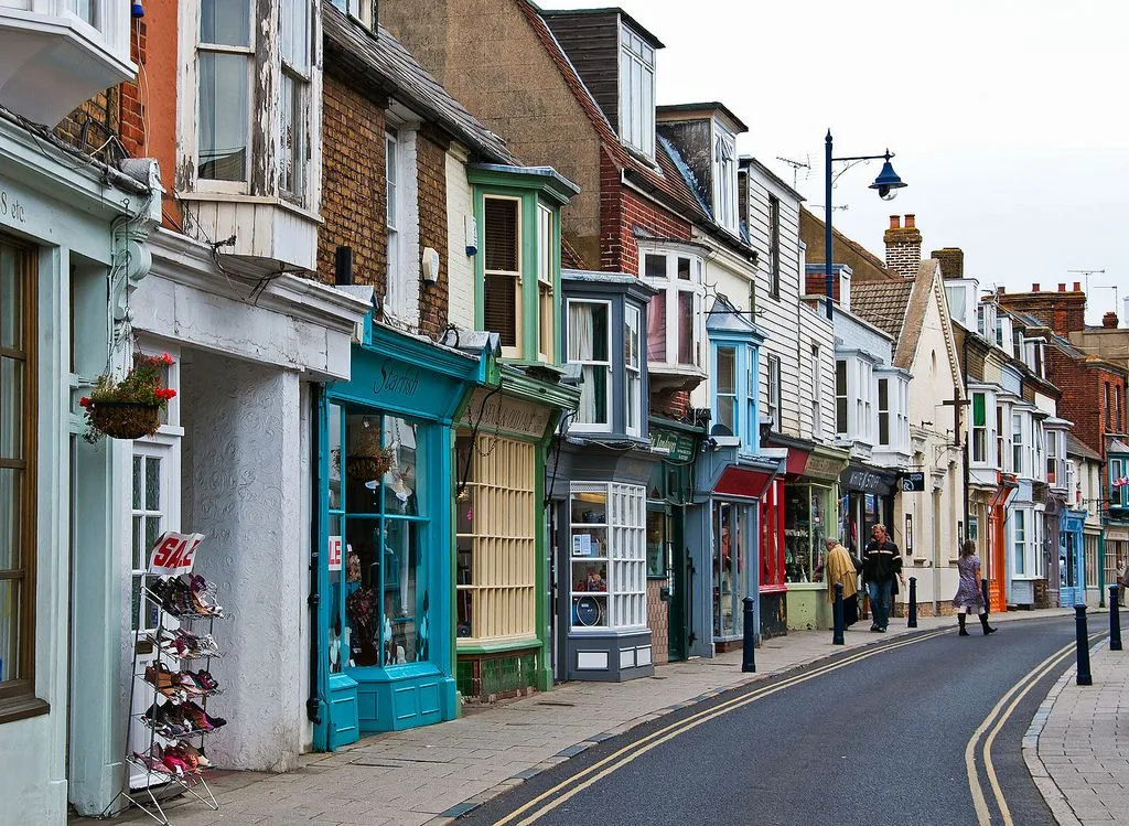 An investigation is underway after two people reported being assaulted whilst walking in Whitstable High Street – (ID 524806)