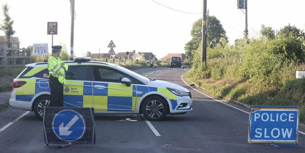 Kent Police Chase Ends in Crash as Scaffolding Truck Flees Through Ospringe, Suspect Arrested