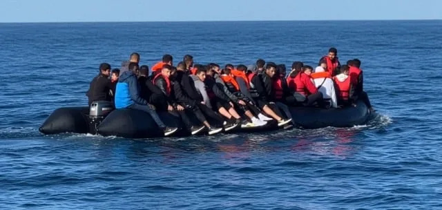 Migrant Channel Crossings Soar Past 36,000 in 2025 as Starmer’s ‘Smash the Gangs’ Pledge Fails