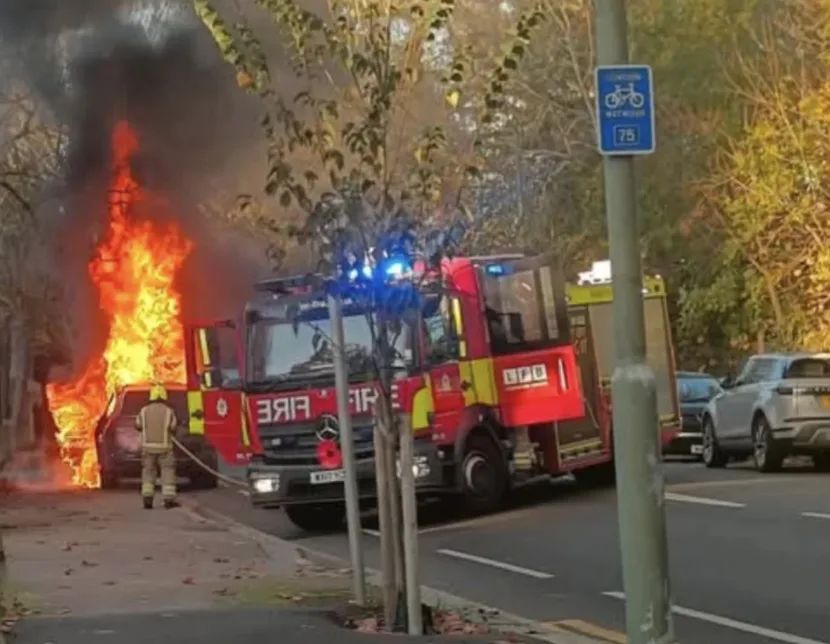 Blazing Car Sparks Bromley Rush Hour Chaos – Firefighters Douse Flames in 30 Mins
