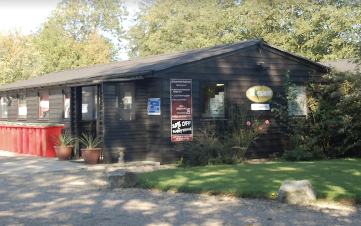 Suffolk’s Stonham Barns Holiday Park Enters Administration but Stays Open for Booked Guests