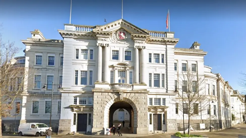 Two Men Stabbed in Shocking Maidstone County Hall Attack – Police Launch Urgent Probe