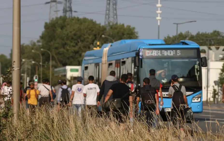 Starmer Faces Channel Chaos as Vital France Border Deal Expires Amid Migrant Surge
