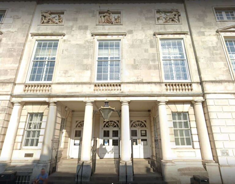 Ex-West Sussex Assistant Headteacher Pleads Guilty to Sexual Communication Offence